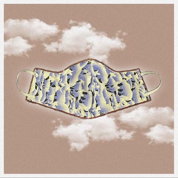 ♥︎ Handmade Beaded Face Mask ♥︎ - Picture 2 of 3